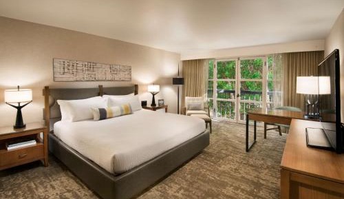 King Room with Courtyard View