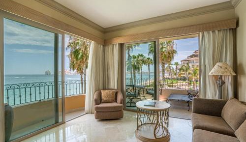 Beachfront One Bedroom 2nd Floor