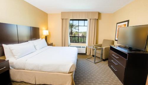 One-Bedroom King Suite