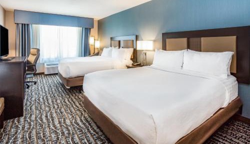 Standard Queen Room with Two Queen Beds and Mobility Accessible Roll-In Shower