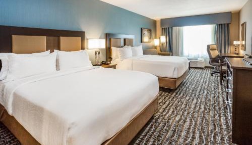 Queen Suite with Two Queen Beds
