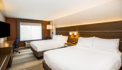 Standard Room with Two Queen Beds