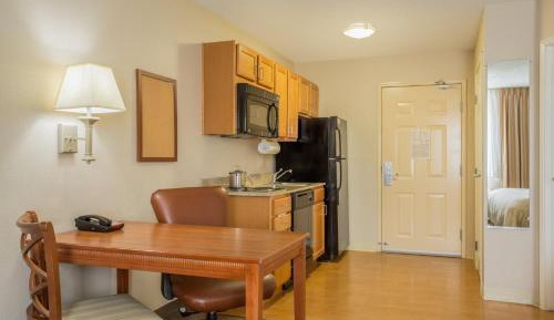 King Studio Suite