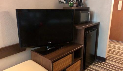 Deluxe Queen Room with Two Queen Beds - Non-Smoking