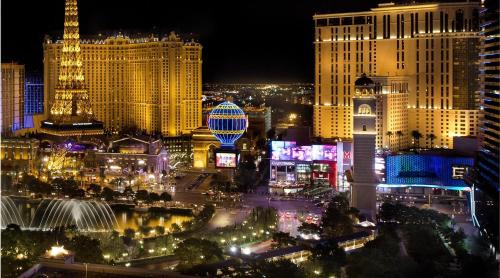 Strip View Spa King