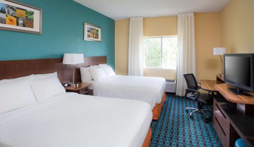 Deluxe Queen Room with Two Queen Beds