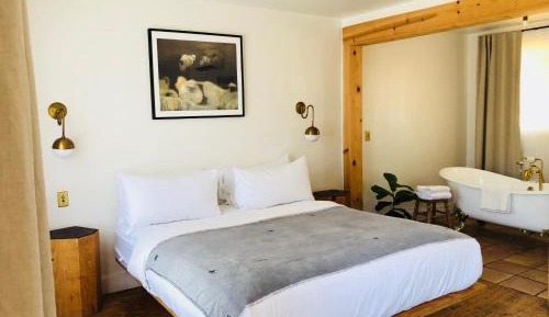 Superior King Room