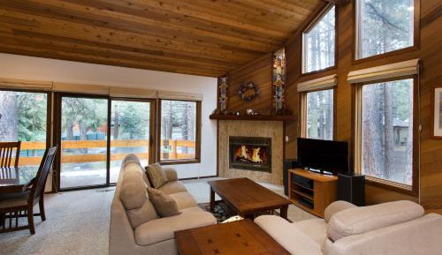 Standard Three Bedroom and Loft Town Home