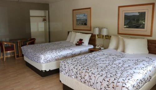Queen Room with Two Queen Beds - Disability Access