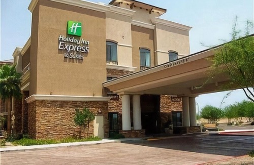 Glendale Sports and Entertainment District Hotel | Holiday Inn Express & Suites Phoenix - Glendale Sports Dist, an Ihg Hotel
