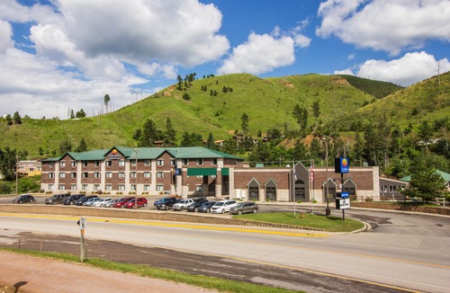 Deadwood Hotel | Comfort Inn & Suites Hotel in The Black Hills