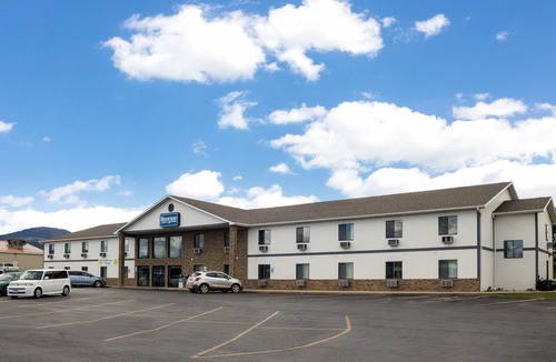 Spearfish Hotel | Travelodge by Wyndham Spearfish
