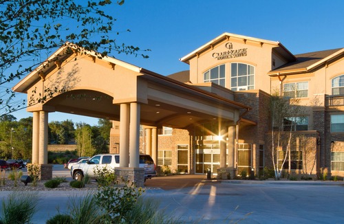 Pierre Hotel | ClubHouse Hotel and Suites