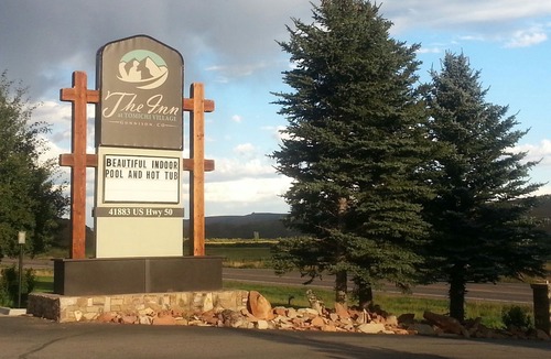 Gunnison Hotel | The Inn at Tomichi Village