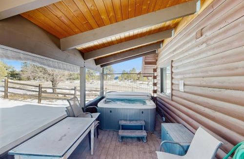 Lake Hatcher Park House | Coyote Chill