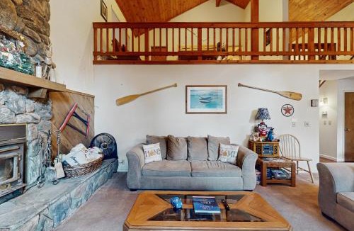 Sierra Cedars House | Bearfoot Getaway