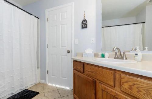 Logan Apartment | 3 Bed, 1.5 bath Townhouse Close to USU & Main Street