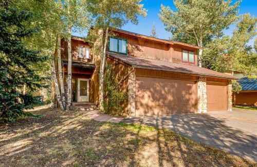 Frisco House | Meadow Lodge - Dog Friendly!