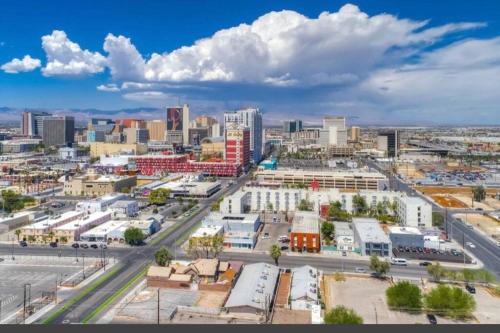 Cozy Studio Minutes from Downtown Las Vegas
