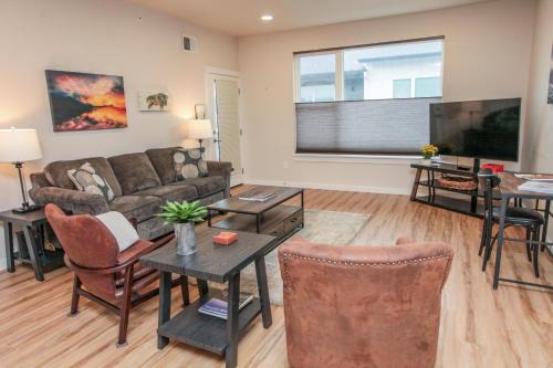 Livingston Condo