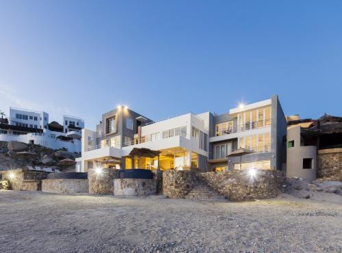Casa Luna - Oceanfront, Infinite Pool, Arch View & Double Jacuzzi.