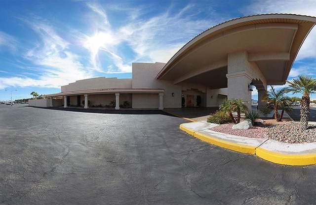 Quality Inn & Suites Lake Havasu City