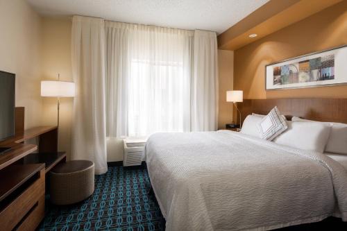 Fairfield Inn 